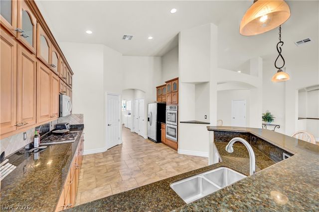 8215 Southern Comfort Avenue, Las Vegas, NV 89131