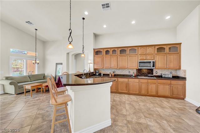 8215 Southern Comfort Avenue, Las Vegas, NV 89131