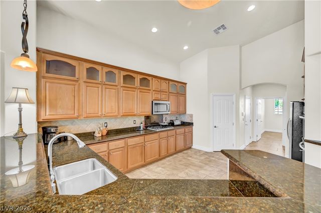 8215 Southern Comfort Avenue, Las Vegas, NV 89131