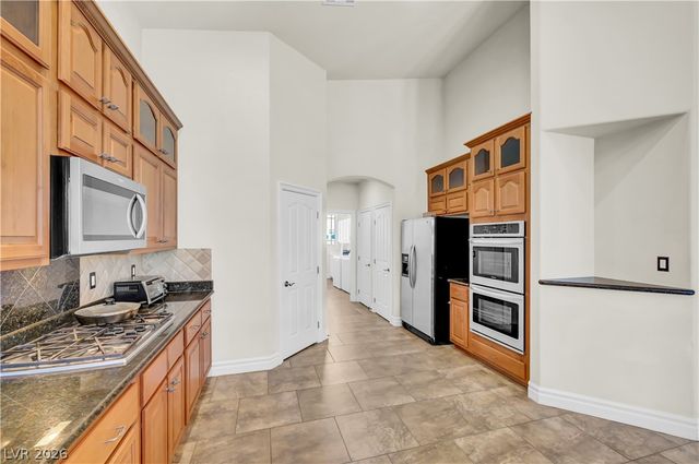 8215 Southern Comfort Avenue, Las Vegas, NV 89131