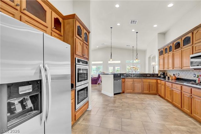8215 Southern Comfort Avenue, Las Vegas, NV 89131