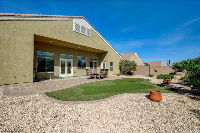 8215 Southern Comfort Avenue, Las Vegas, NV 89131