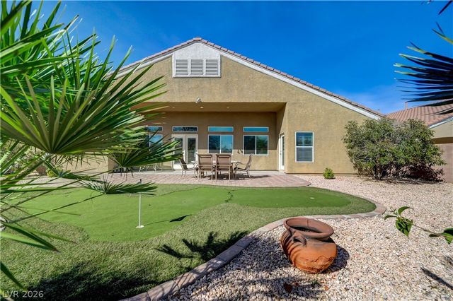 8215 Southern Comfort Avenue, Las Vegas, NV 89131