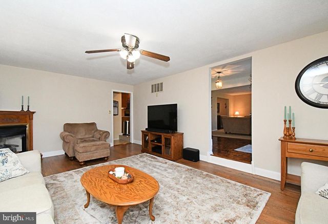 204 ORLEMANN AVE, Oreland, PA 19075