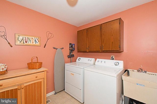 204 ORLEMANN AVE, Oreland, PA 19075