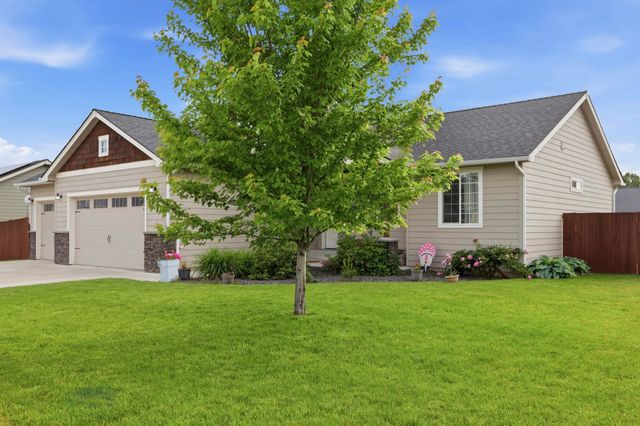 1117 N Main St, Deer Park, WA 99006