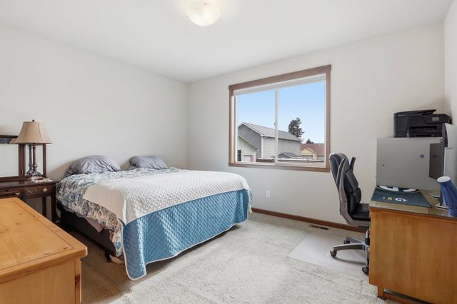 1117 N Main St, Deer Park, WA 99006