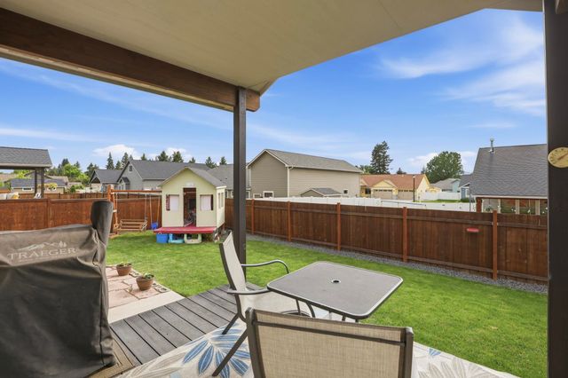 1117 N Main St, Deer Park, WA 99006