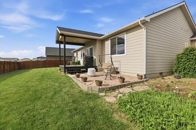 1117 N Main St, Deer Park, WA 99006