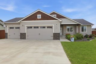 1117 N Main St, Deer Park, WA 99006