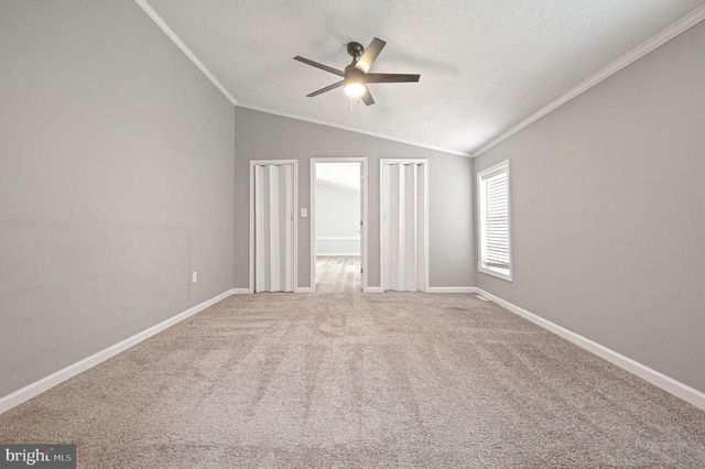 112 E HOLLY DR, Lincoln, DE 19960