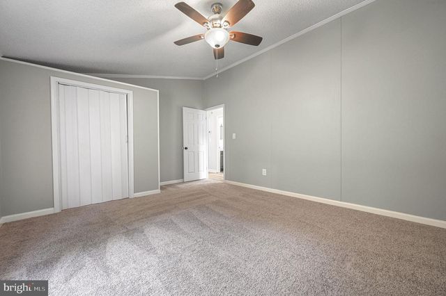 112 E HOLLY DR, Lincoln, DE 19960