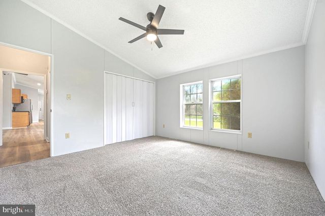 112 E HOLLY DR, Lincoln, DE 19960