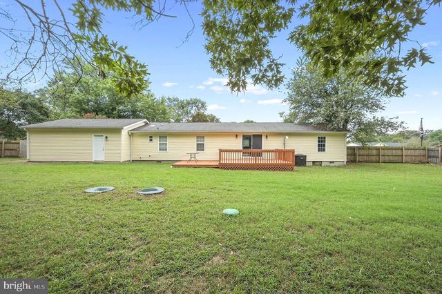 112 E HOLLY DR, Lincoln, DE 19960