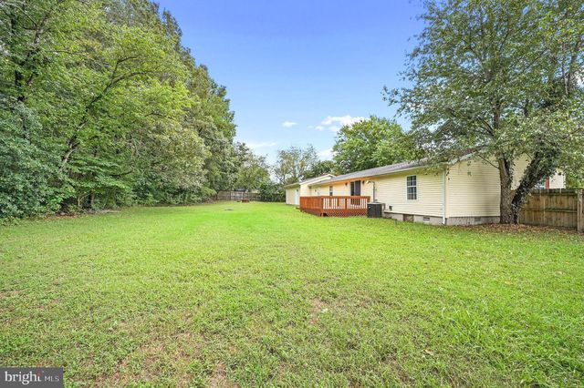 112 E HOLLY DR, Lincoln, DE 19960