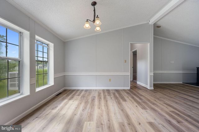 112 E HOLLY DR, Lincoln, DE 19960