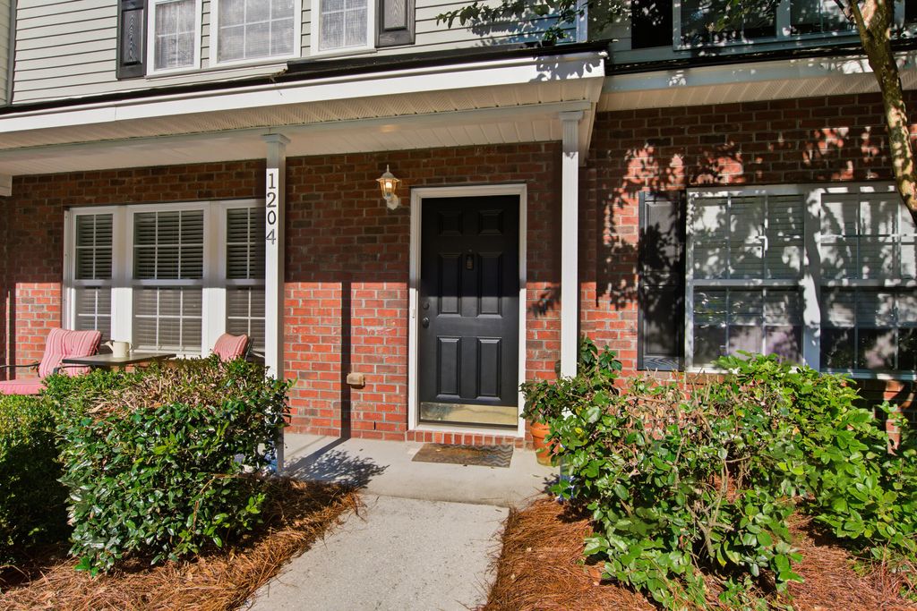 1204 Pine Bluff Drive, Summerville, SC 29483