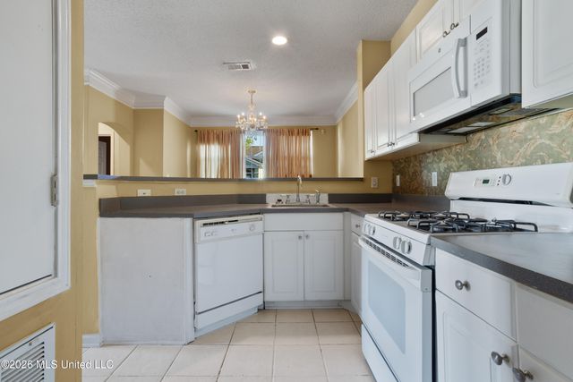 2252 Beach Drive, Gulfport, MS 39507