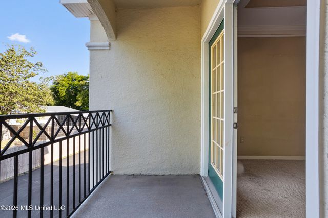 2252 Beach Drive, Gulfport, MS 39507