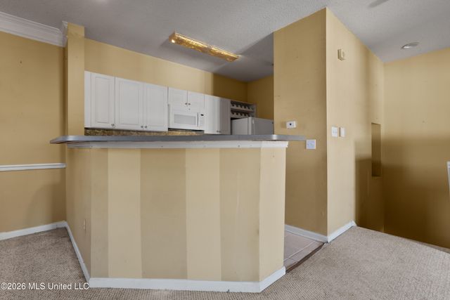 2252 Beach Drive, Gulfport, MS 39507