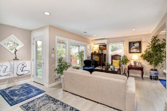 4400 E Nichols Ave, Sacramento, CA 95820