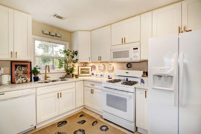 4400 E Nichols Ave, Sacramento, CA 95820