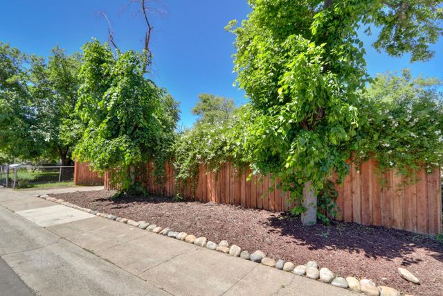 4400 E Nichols Ave, Sacramento, CA 95820