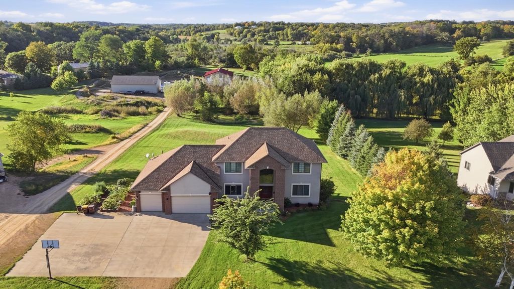 22580 Baseline Boulevard, Jordan, MN 55352 — exterior