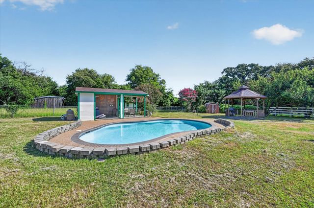 6709 County Road 527, Burleson, TX 76028