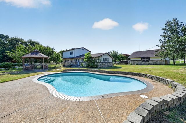 6709 County Road 527, Burleson, TX 76028