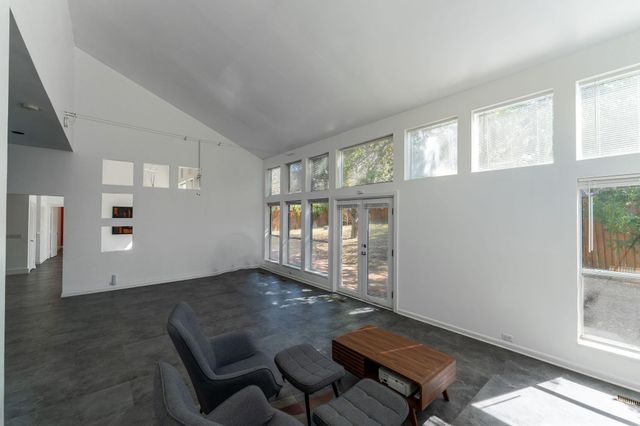 4232 Las Brisas Court, Irving, TX 75038