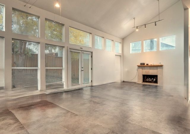 4232 Las Brisas Court, Irving, TX 75038