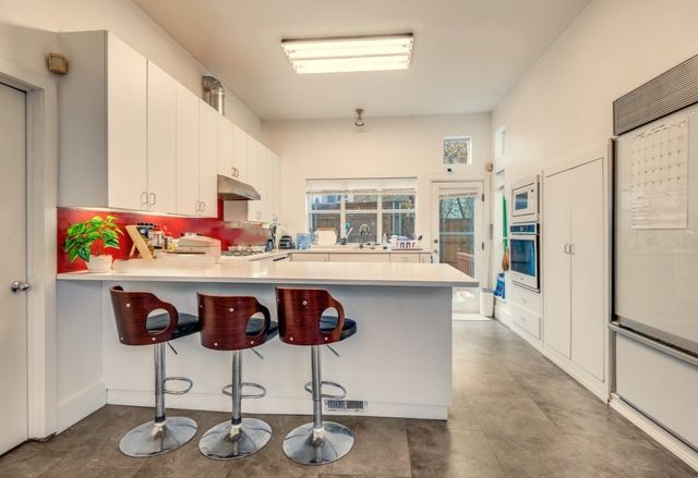 4232 Las Brisas Court, Irving, TX 75038