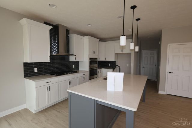 9211 Bottega Drive S, Washington Twp, OH 45458