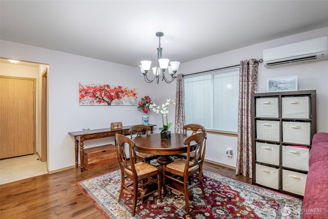 2707 8th Street SE, Puyallup, WA 98374