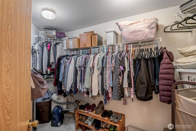 2707 8th Street SE, Puyallup, WA 98374