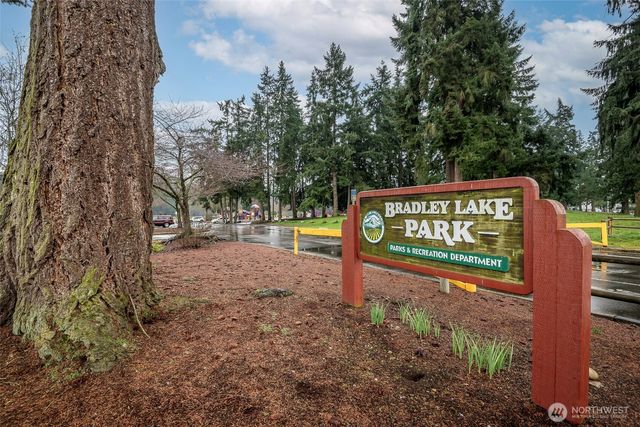 2707 8th Street SE, Puyallup, WA 98374