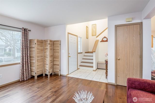 2707 8th Street SE, Puyallup, WA 98374