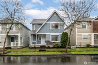 2707 8th Street SE, Puyallup, WA 98374