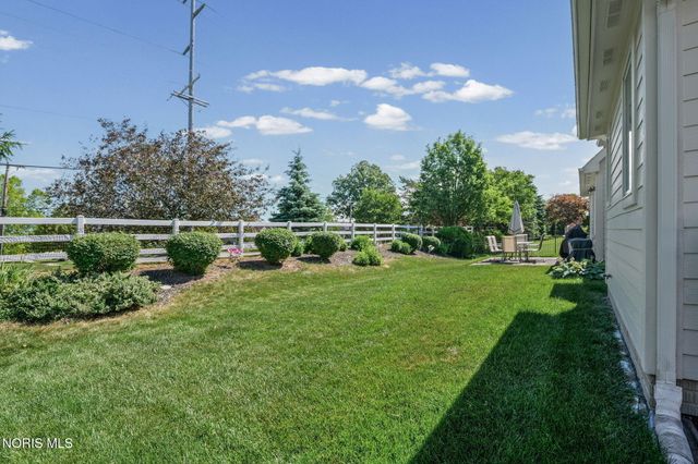9360 Saint Angelas Way, Sylvania, OH 43560