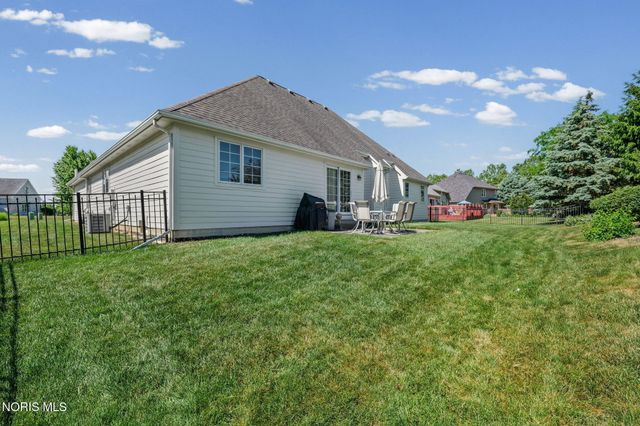 9360 Saint Angelas Way, Sylvania, OH 43560