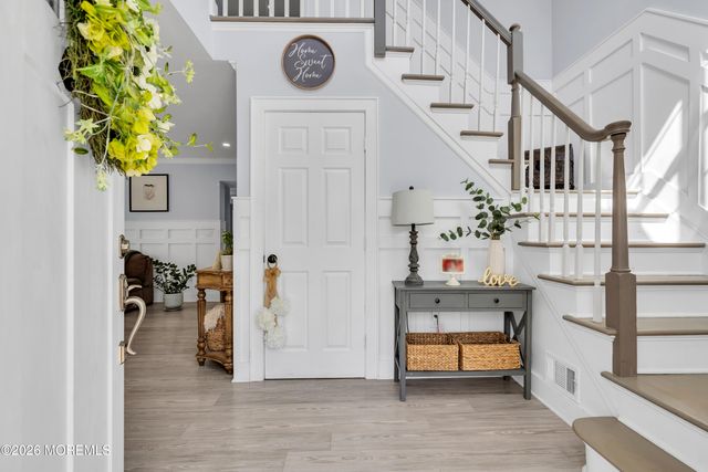 44 Messenger Court, Toms River, NJ 08753