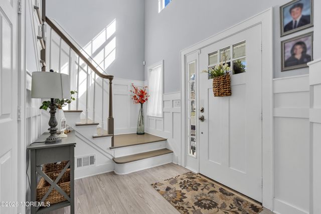 44 Messenger Court, Toms River, NJ 08753