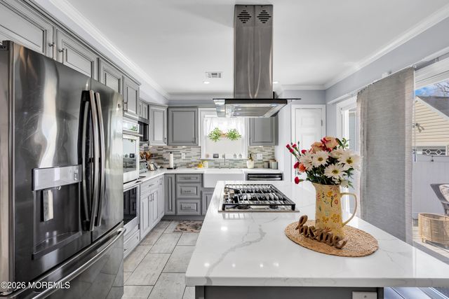 44 Messenger Court, Toms River, NJ 08753