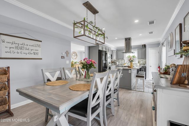 44 Messenger Court, Toms River, NJ 08753