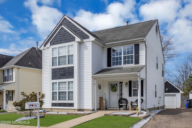 44 Messenger Court, Toms River, NJ 08753