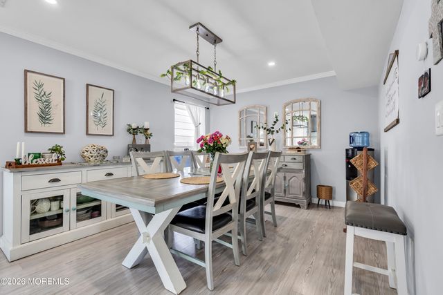 44 Messenger Court, Toms River, NJ 08753