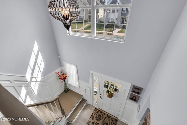 44 Messenger Court, Toms River, NJ 08753