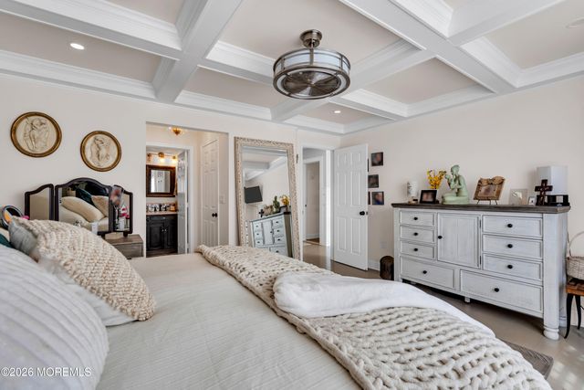 44 Messenger Court, Toms River, NJ 08753