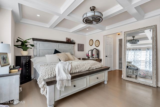 44 Messenger Court, Toms River, NJ 08753